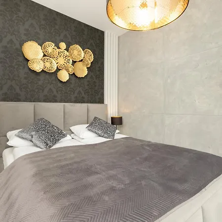 Apartport Wyjatkowe Apartamenty Z Widokiem Na Port W Gdyni By Noclegi Renters Gdynia Eksteriør bilde