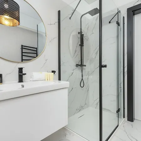 Apartport Wyjatkowe Apartamenty Z Widokiem Na Port W Gdyni By Noclegi Renters Gdynia Eksteriør bilde