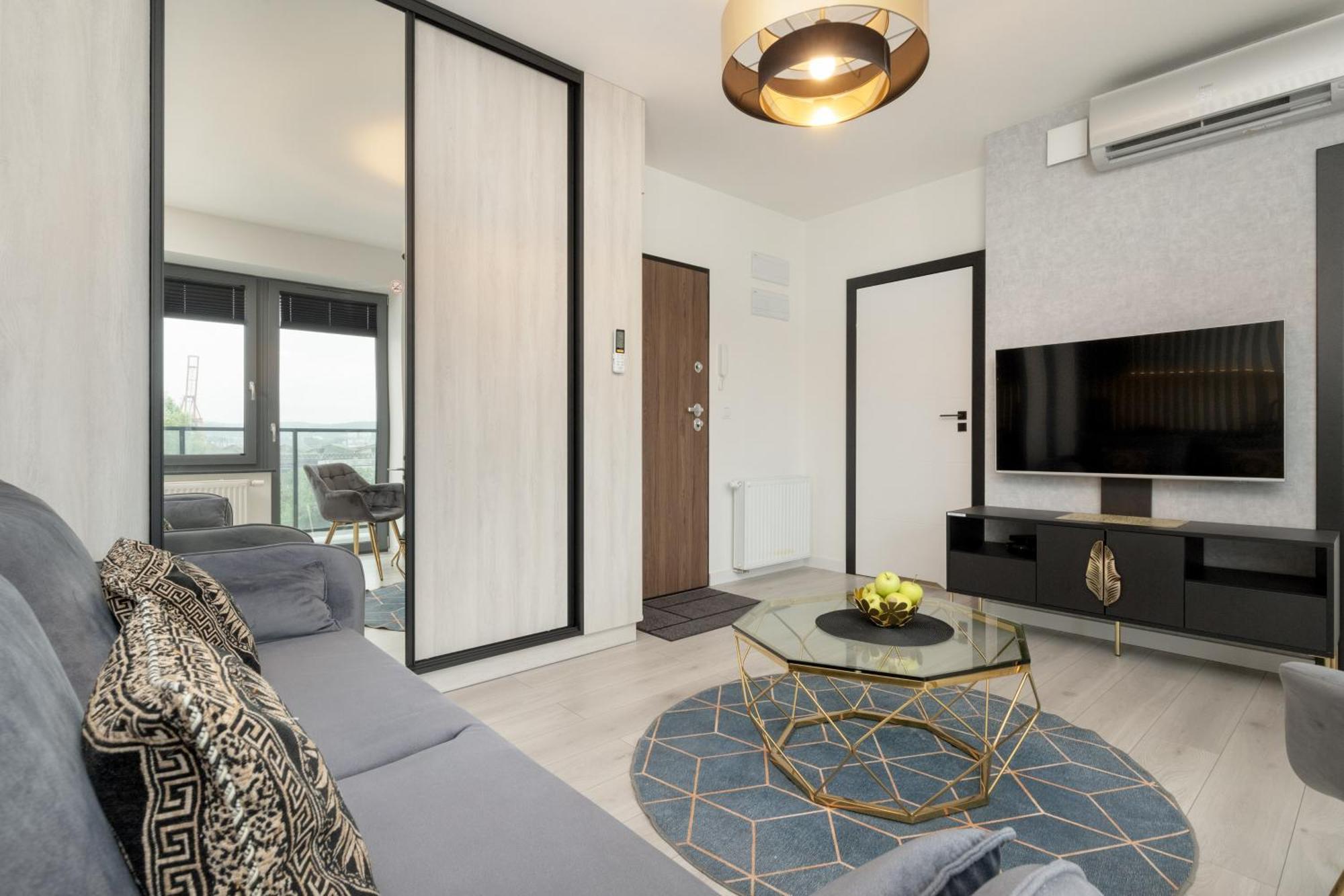 Apartport Wyjatkowe Z Widokiem Na Port W Gdyni By Renters Apartment