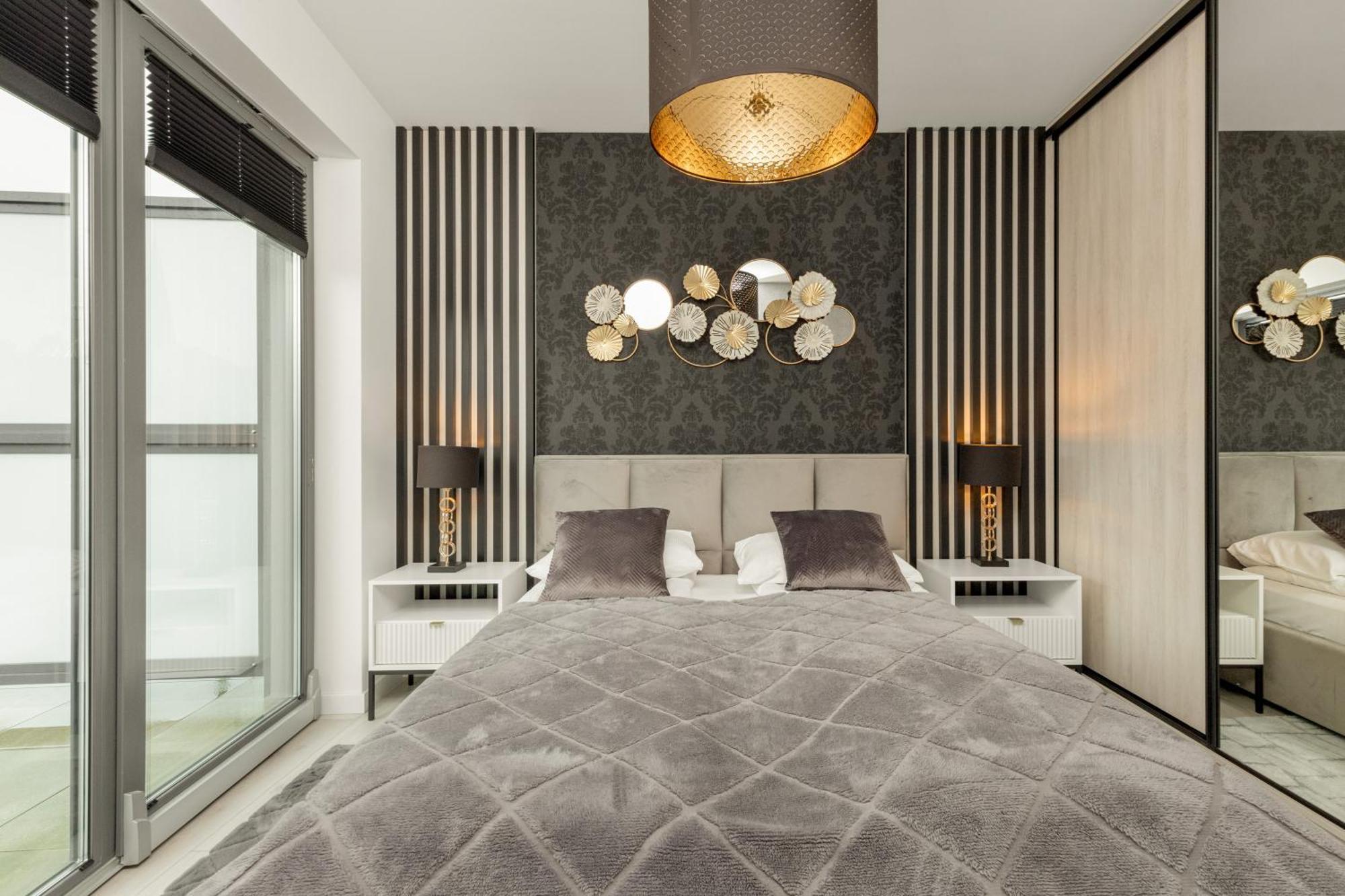 Apartport Wyjatkowe Z Widokiem Na Port W Gdyni By Renters Apartment Gdynia