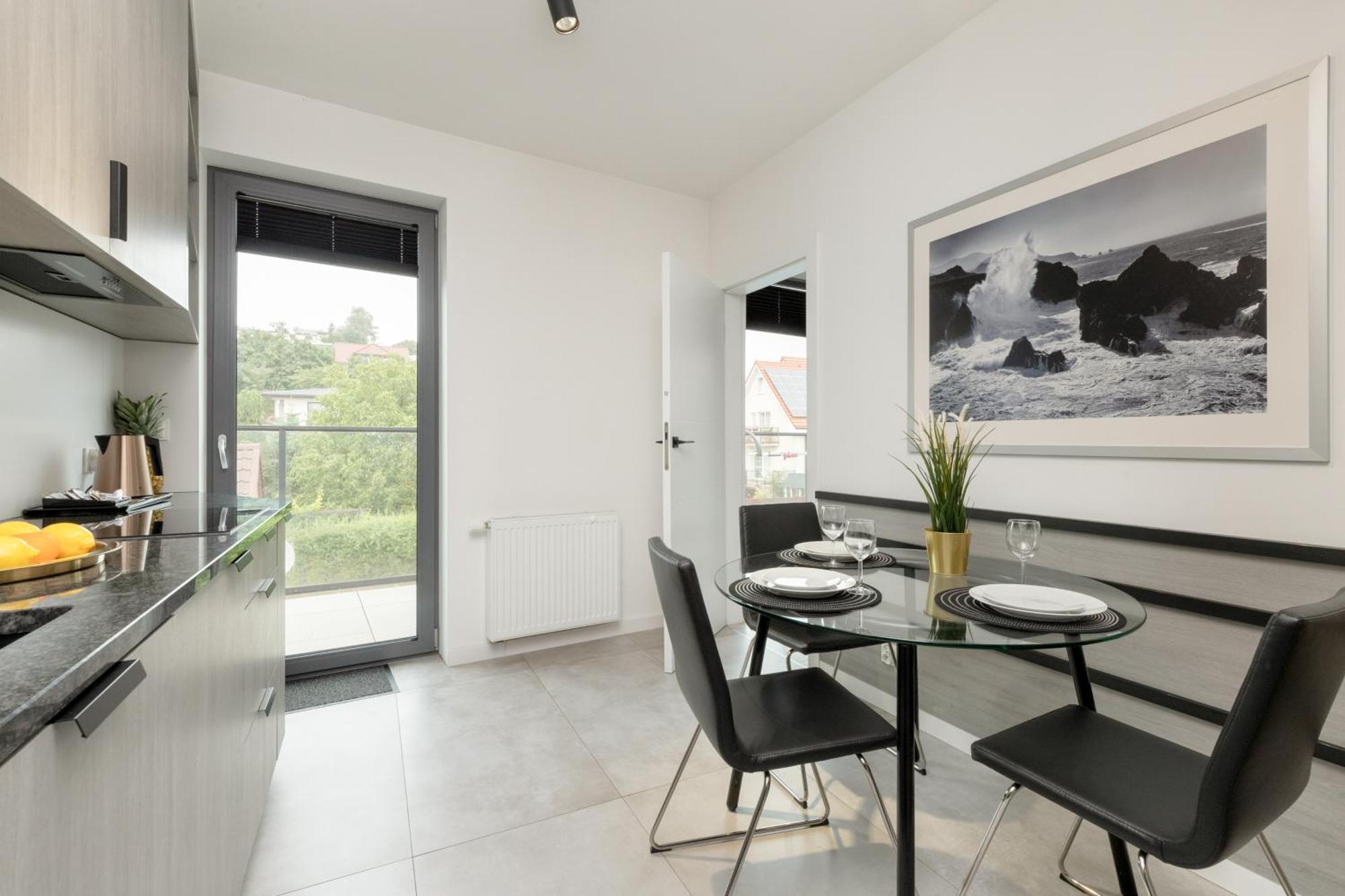 Apartport Wyjatkowe Z Widokiem Na Port W Gdyni By Renters Apartment Gdynia