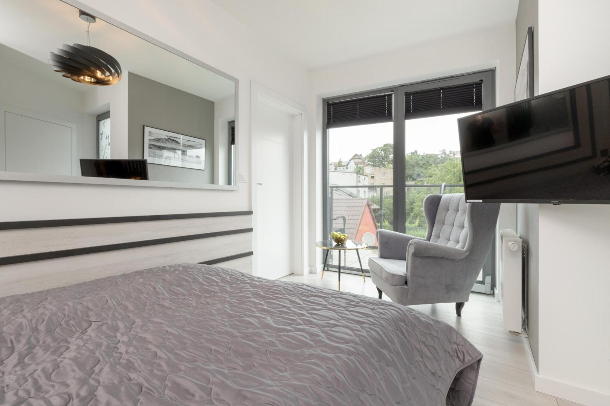 Apartment Apartport Wyjatkowe Z Widokiem Na Port W Gdyni By Renters *