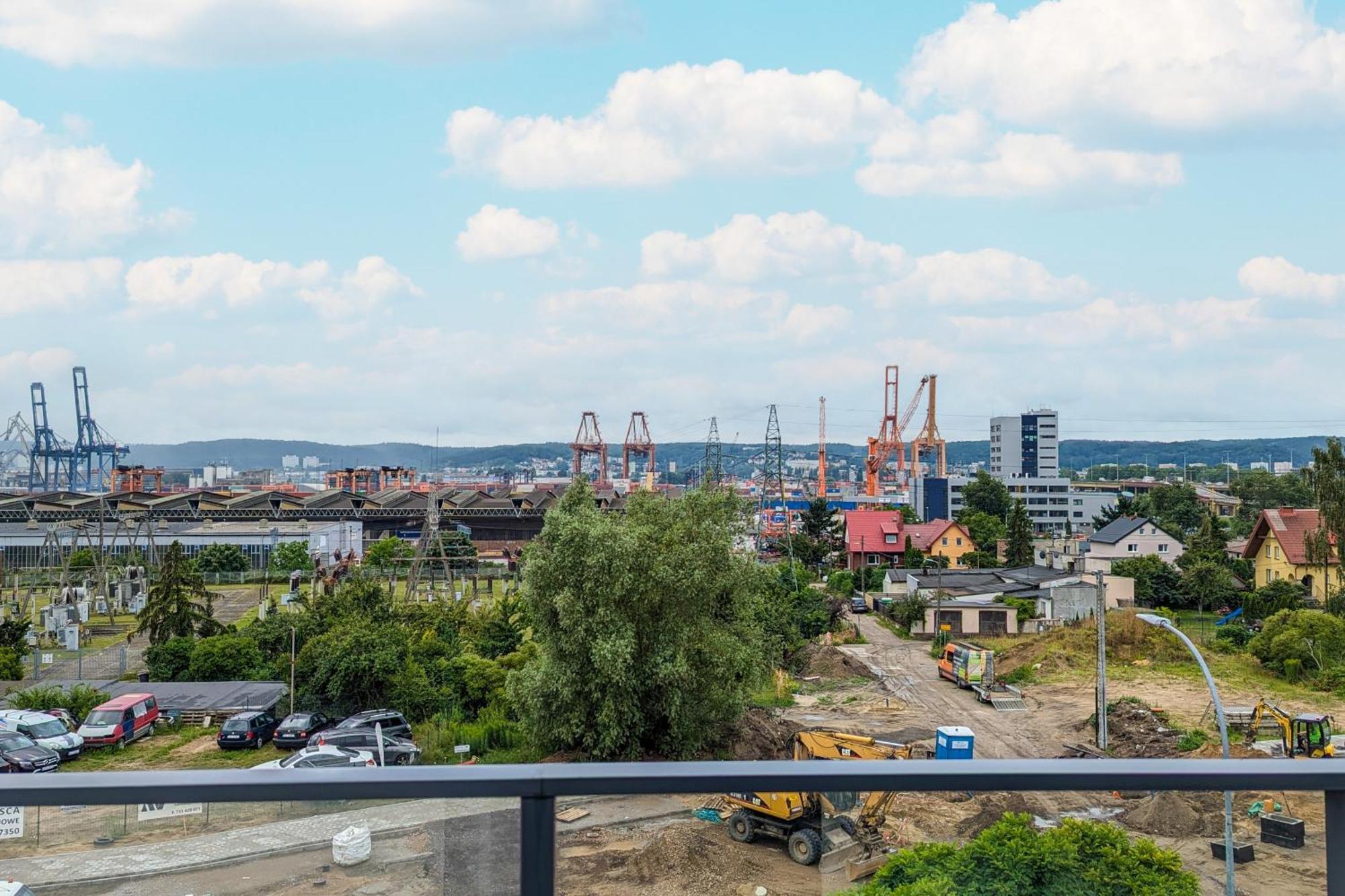 Apartment Apartport Wyjatkowe Z Widokiem Na Port W Gdyni By Renters Gdynia
